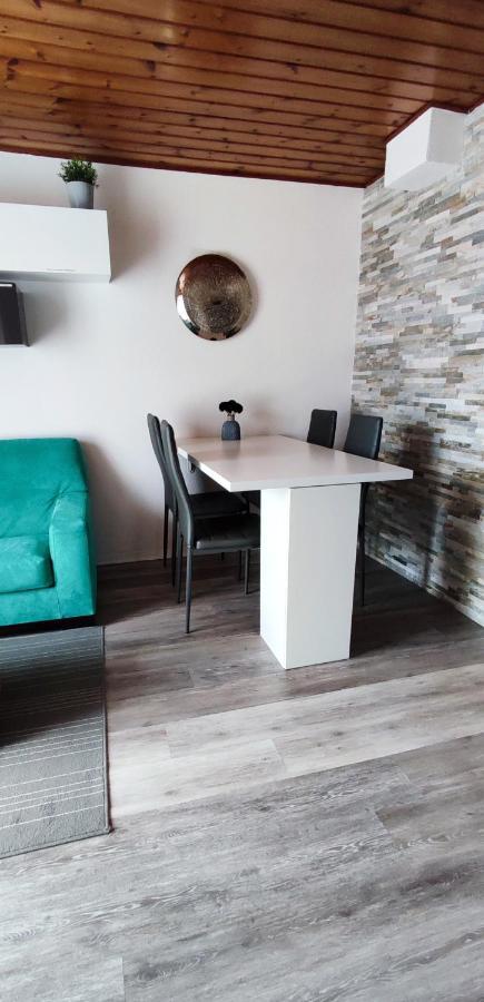 Regina Del Bosco Della Vicina Cavalese Apartment Daiano ภายนอก รูปภาพ